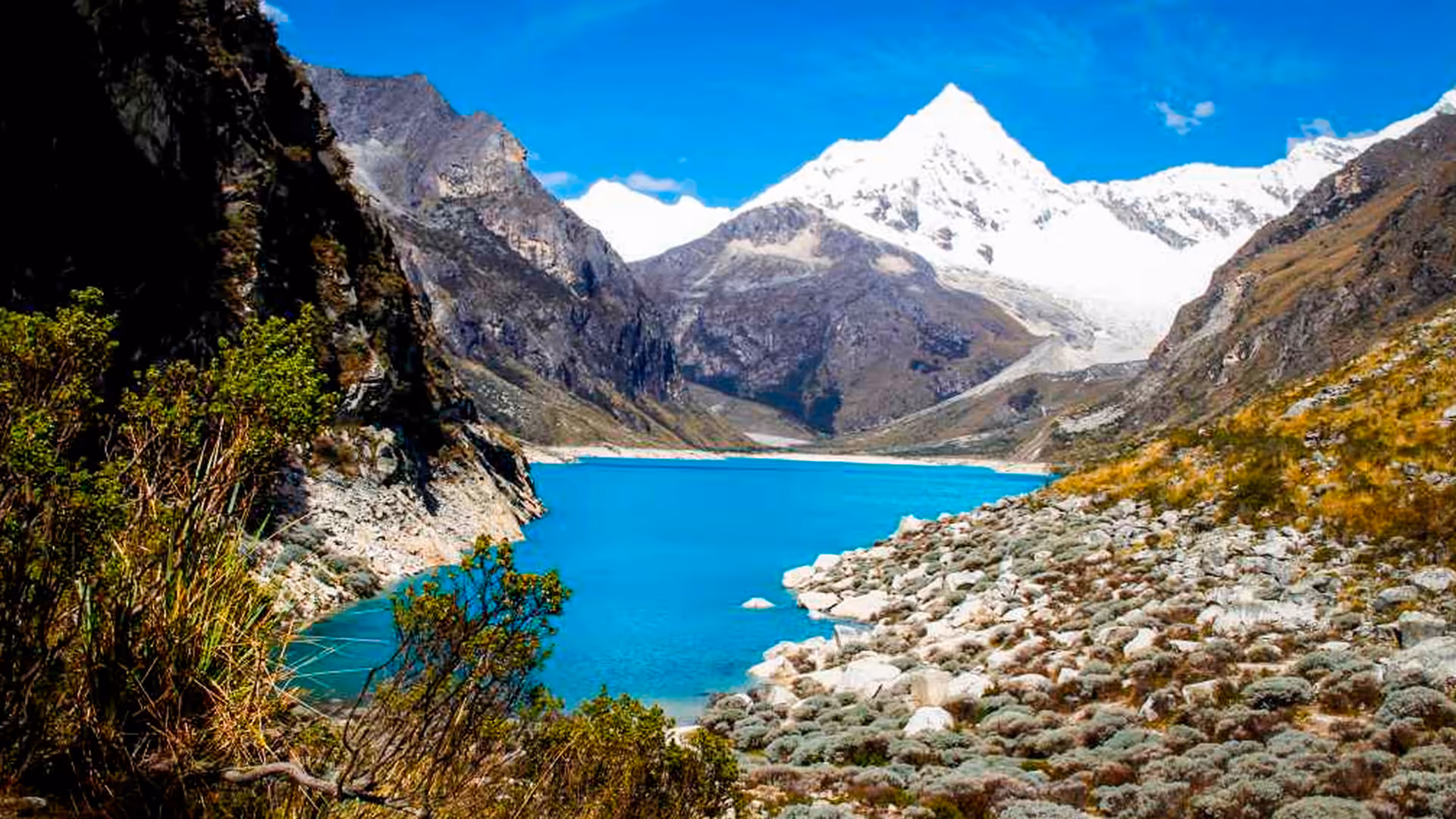 LAGUNA PARÓN 4250M