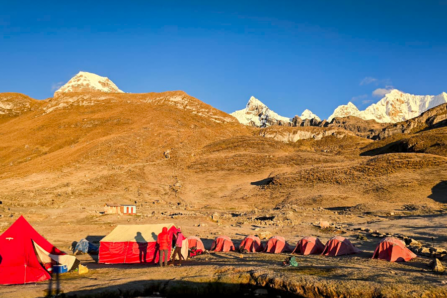 TREKKING CLASICO CORDILLERA HUAYHUASH